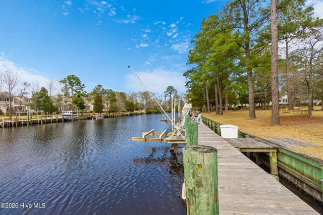 1502 Zurich Place, New Bern, NC 28562