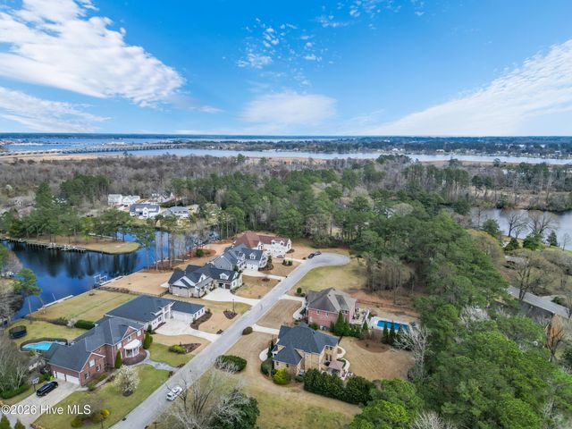 1502 Zurich Place, New Bern, NC 28562