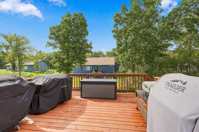 5022 Woodlands Drive, Eau Claire, WI 54703