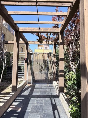 41 N Oak 4, Pasadena, CA 91107