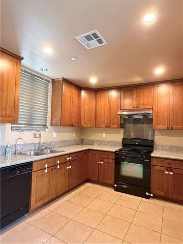 41 N Oak 4, Pasadena, CA 91107