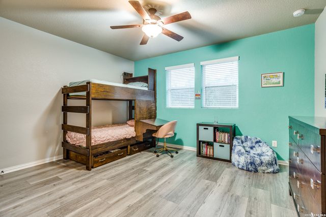 2143 Silent Fox, San Antonio, TX 78260