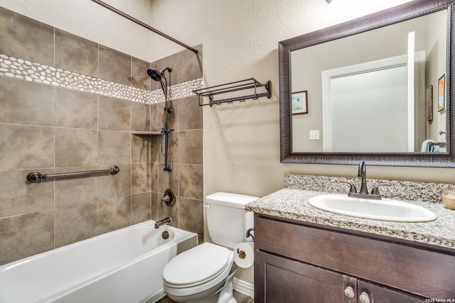 2143 Silent Fox, San Antonio, TX 78260