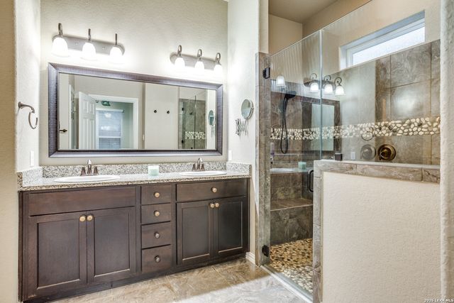 2143 Silent Fox, San Antonio, TX 78260