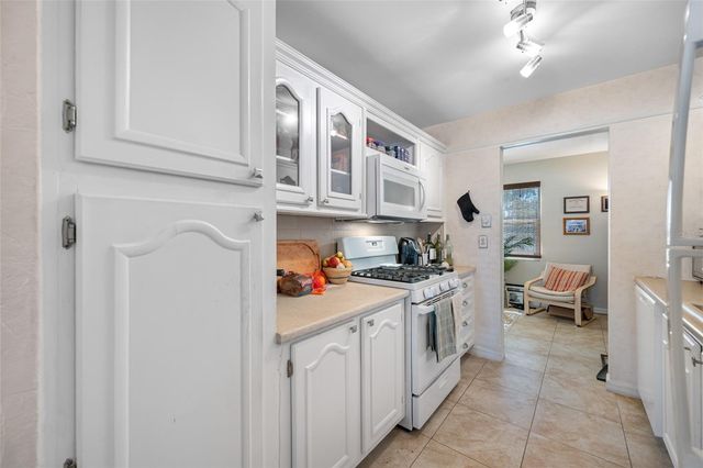 5217 81ST STREET N 16, St Petersburg, FL 33709