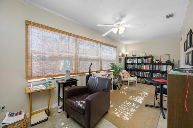 5217 81ST STREET N 16, St Petersburg, FL 33709