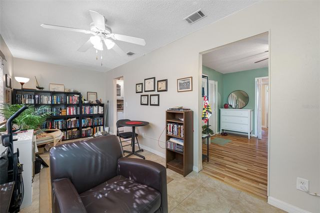 5217 81ST STREET N 16, St Petersburg, FL 33709