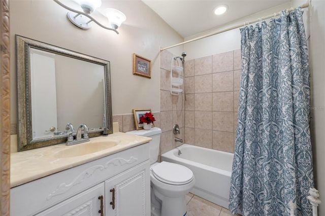 5217 81ST STREET N 16, St Petersburg, FL 33709