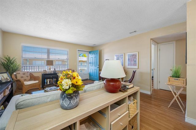 5217 81ST STREET N 16, St Petersburg, FL 33709