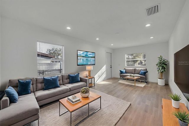 1224 HELEN STREET, Apopka, FL 32703