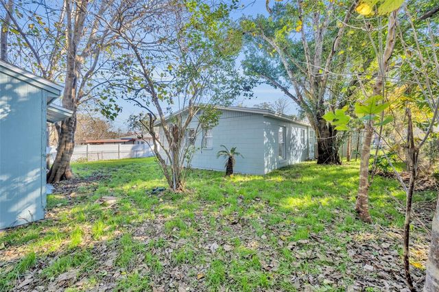 1224 HELEN STREET, Apopka, FL 32703