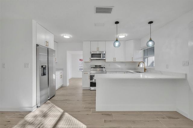 1224 HELEN STREET, Apopka, FL 32703