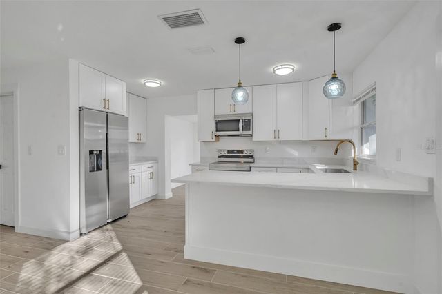 1224 HELEN STREET, Apopka, FL 32703