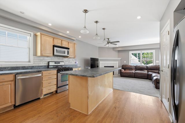 5457 N Monitor Avenue, Chicago, IL 60630