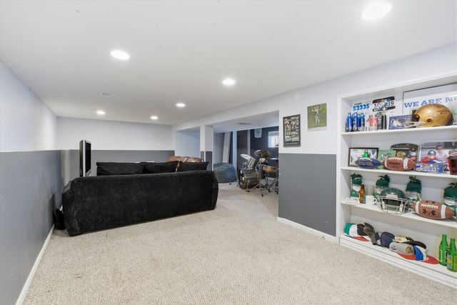 5457 N Monitor Avenue, Chicago, IL 60630