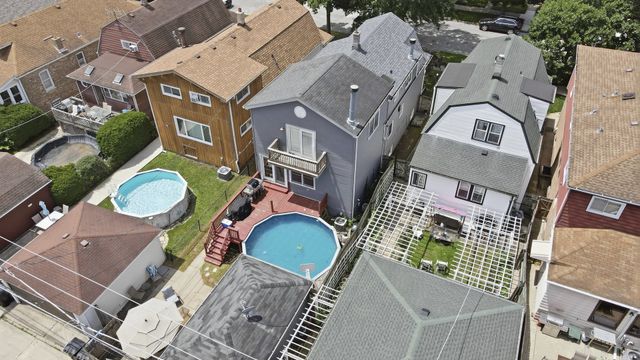5457 N Monitor Avenue, Chicago, IL 60630