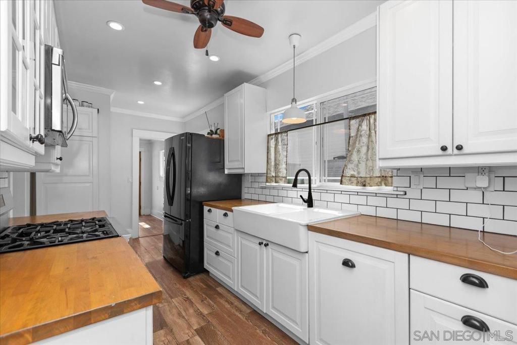 Image 11 of property listing at 3645 Cherokee, San Diego, CA 92104