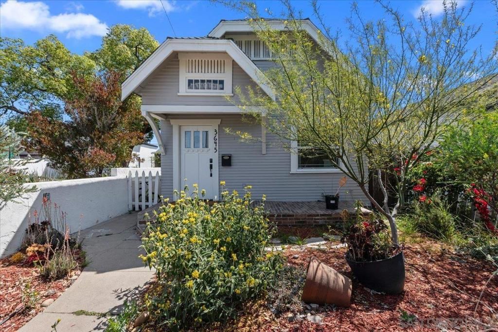 Image 3 of property listing at 3645 Cherokee, San Diego, CA 92104