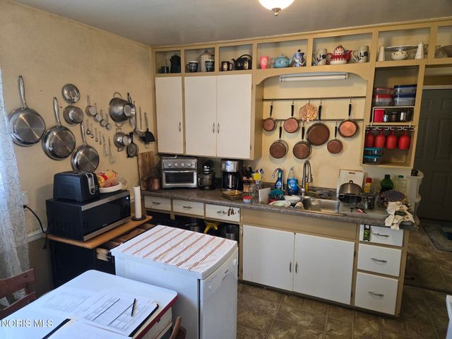 302 Jackson Street, Delta, OH 43515