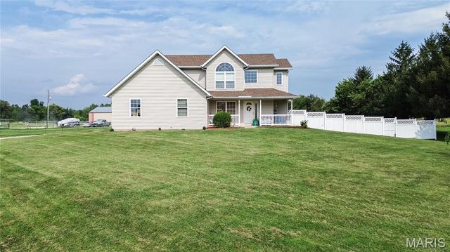 5878 Eaton Lane, Edwardsville, IL 62025