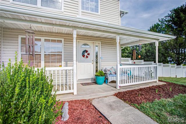5878 Eaton Lane, Edwardsville, IL 62025