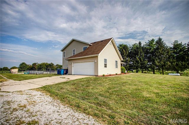 5878 Eaton Lane, Edwardsville, IL 62025