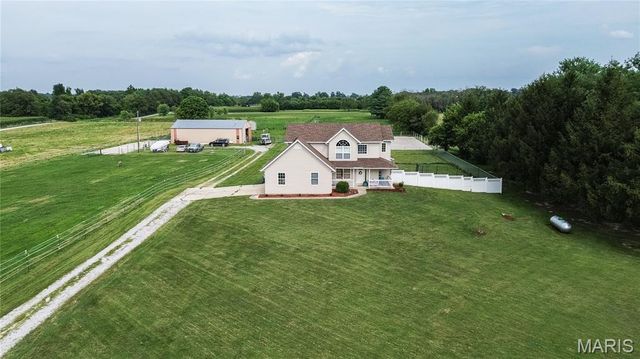 5878 Eaton Lane, Edwardsville, IL 62025