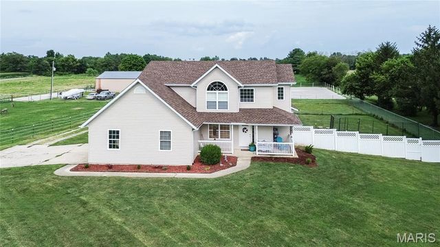 5878 Eaton Lane, Edwardsville, IL 62025