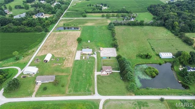 5878 Eaton Lane, Edwardsville, IL 62025