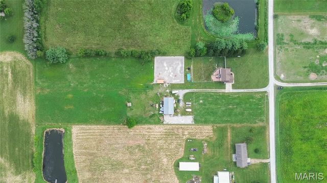 5878 Eaton Lane, Edwardsville, IL 62025