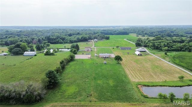 5878 Eaton Lane, Edwardsville, IL 62025