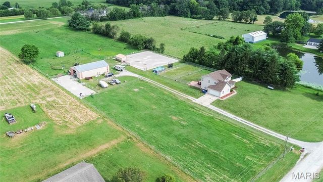 5878 Eaton Lane, Edwardsville, IL 62025