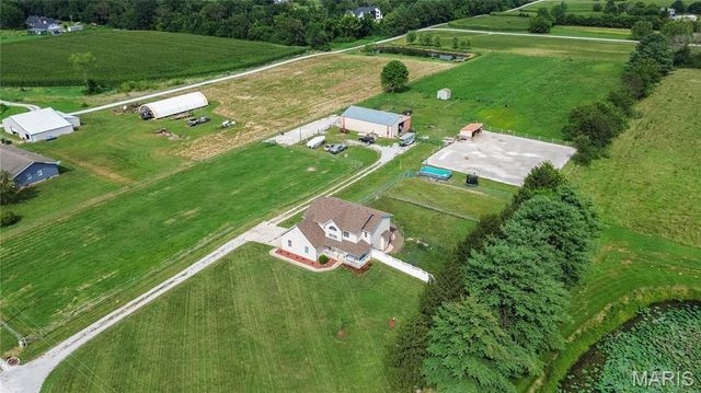 5878 Eaton Lane, Edwardsville, IL 62025