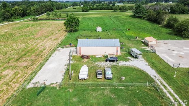 5878 Eaton Lane, Edwardsville, IL 62025