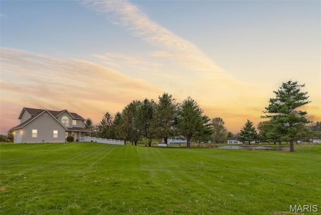 5878 Eaton Lane, Edwardsville, IL 62025