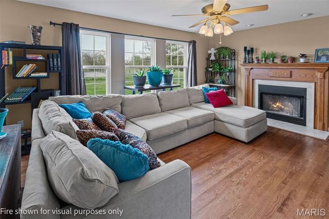 5878 Eaton Lane, Edwardsville, IL 62025