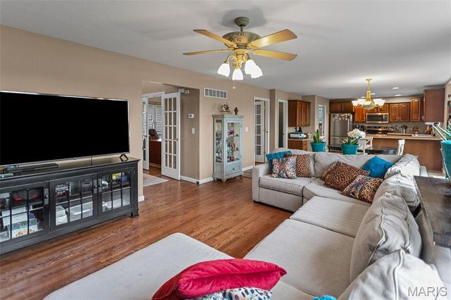 5878 Eaton Lane, Edwardsville, IL 62025