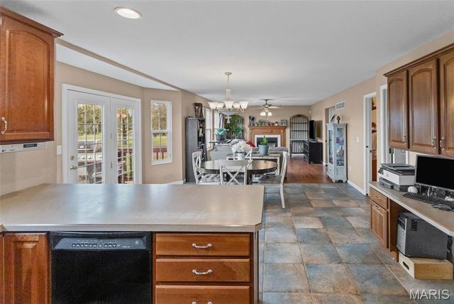 5878 Eaton Lane, Edwardsville, IL 62025
