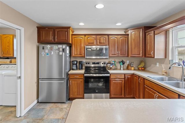 5878 Eaton Lane, Edwardsville, IL 62025
