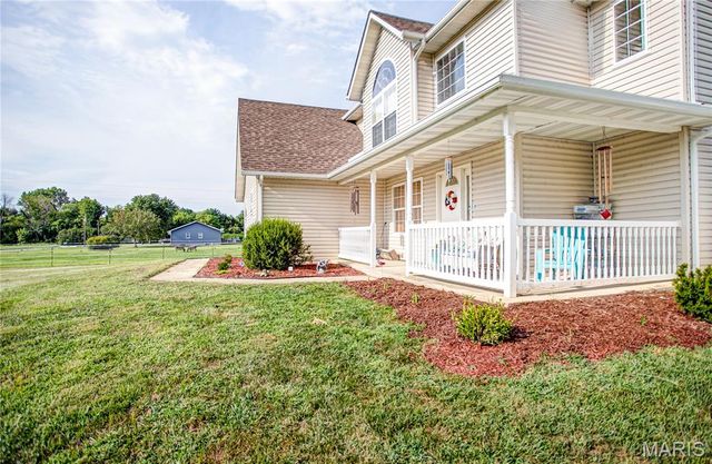 5878 Eaton Lane, Edwardsville, IL 62025