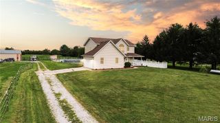 5878 Eaton Lane, Edwardsville, IL 62025