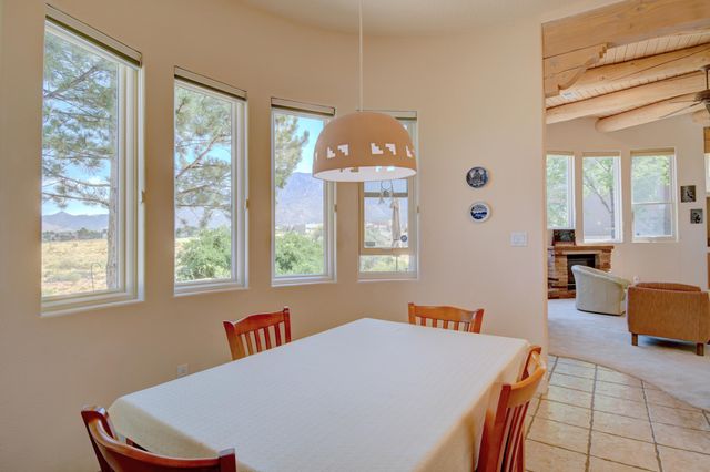 6624 High Ridge Place NE, Albuquerque, NM 87111