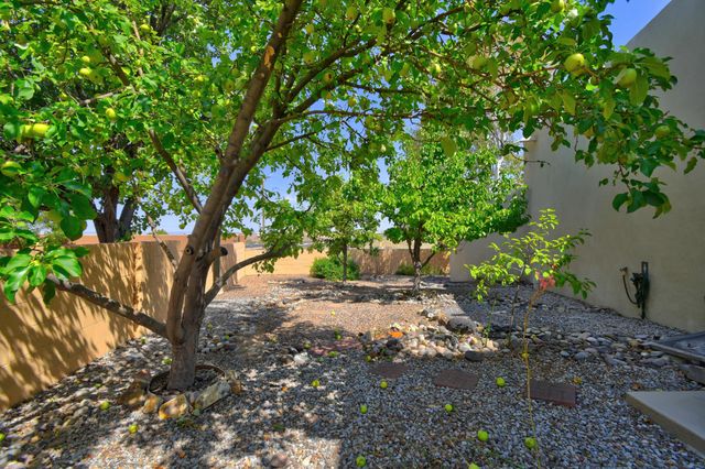 6624 High Ridge Place NE, Albuquerque, NM 87111
