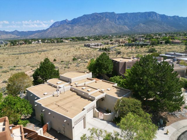 6624 High Ridge Place NE, Albuquerque, NM 87111