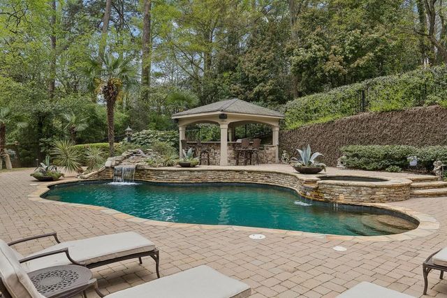 4966 Long Island Drive, Atlanta, GA 30327