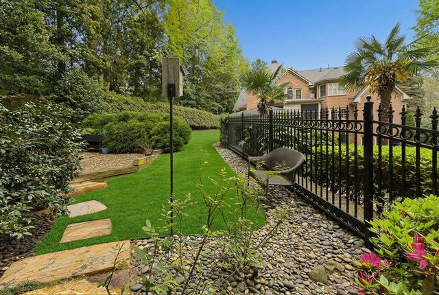 4966 Long Island Drive, Atlanta, GA 30327