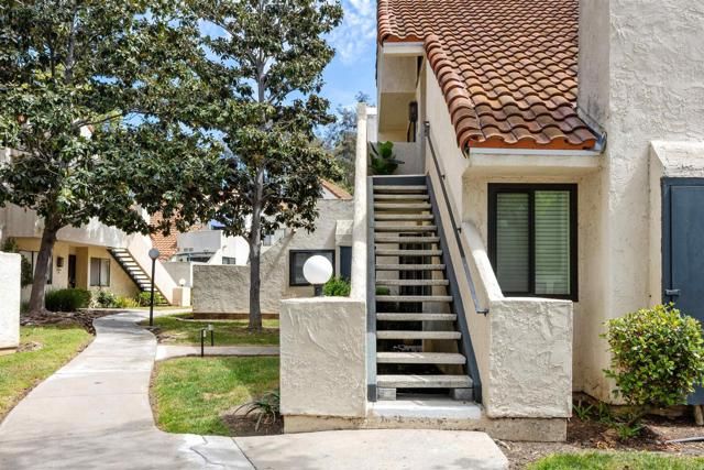 333 Melrose Dr. F, Vista, CA 92083