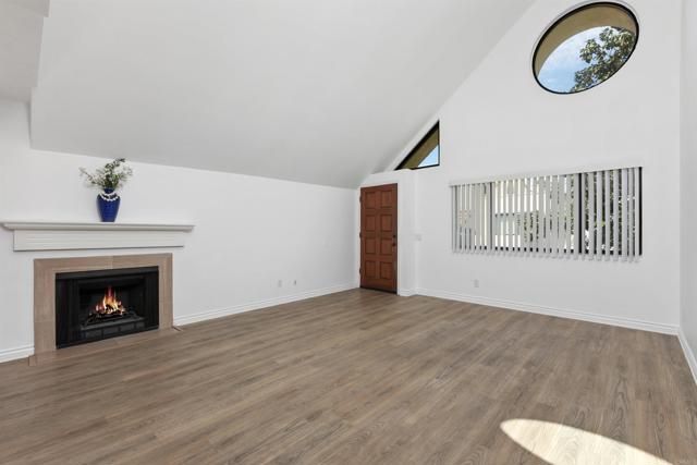 333 Melrose Dr. F, Vista, CA 92083