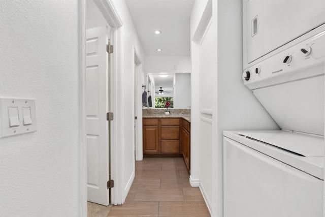 333 Melrose Dr. F, Vista, CA 92083