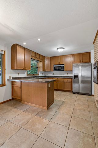 448 White Bear Avenue N, Saint Paul, MN 55106